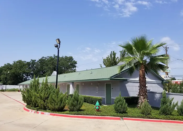 Haltom Worth Motel 2*